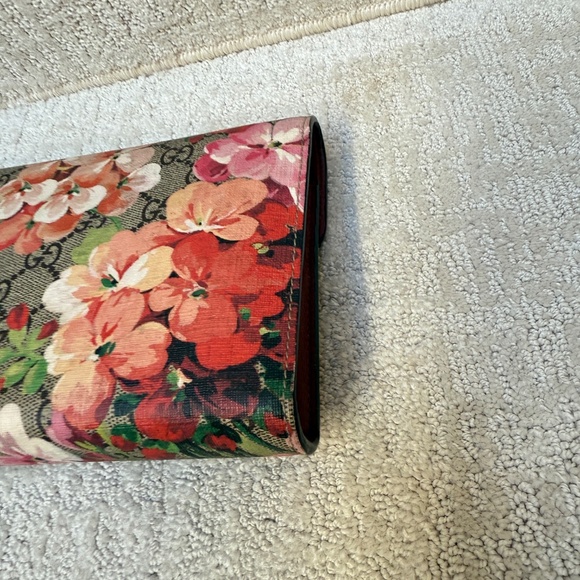 Gucci GG Supreme Monogram Blooms Dionysus Chain Wallet Rose - Picture 9 of 11